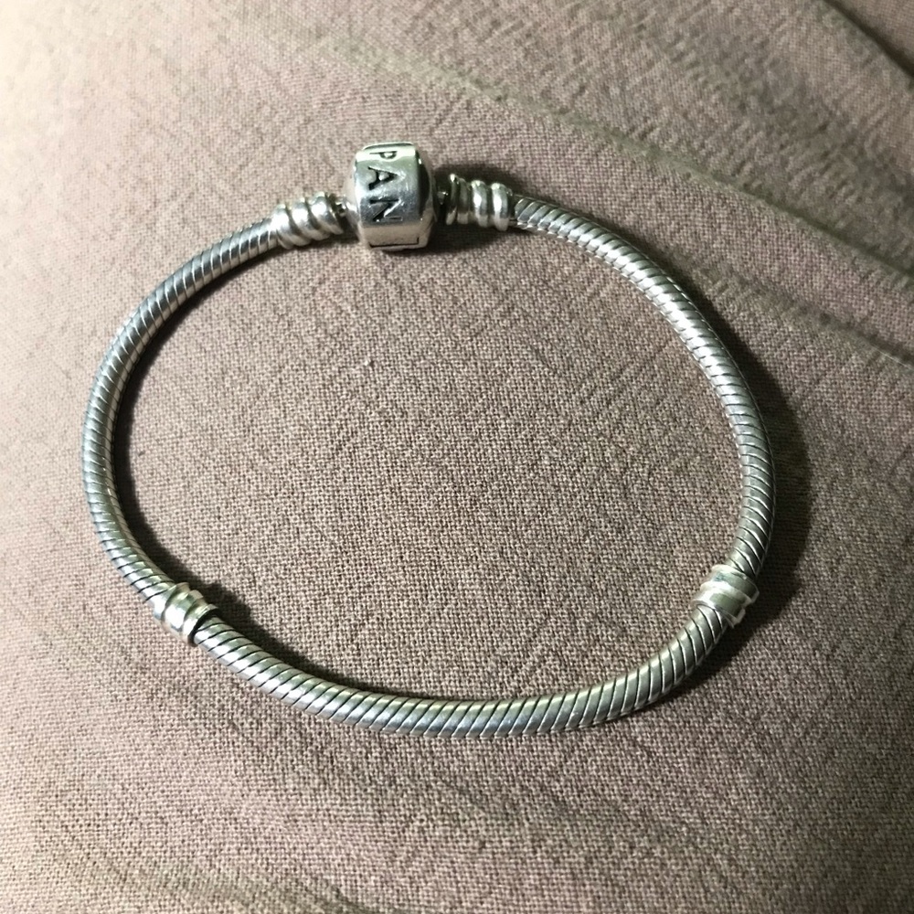 Pandora Classic Charm bracelet 6.7"